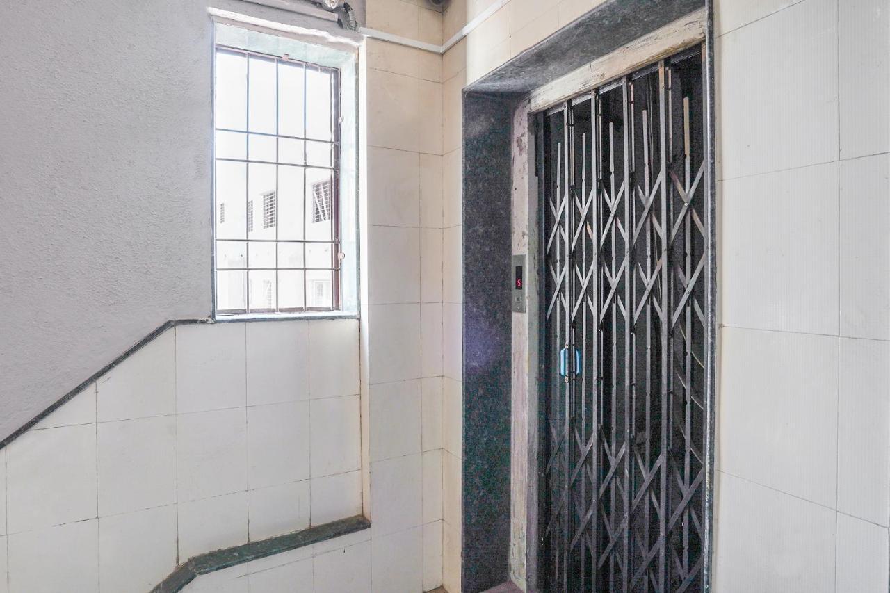 Oyo Flagship 70264 Hotel Vrindavan Mangvadi Zewnętrze zdjęcie