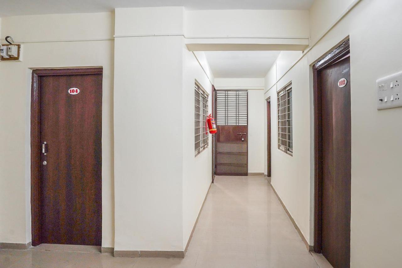 Oyo Flagship 70264 Hotel Vrindavan Mangvadi Zewnętrze zdjęcie