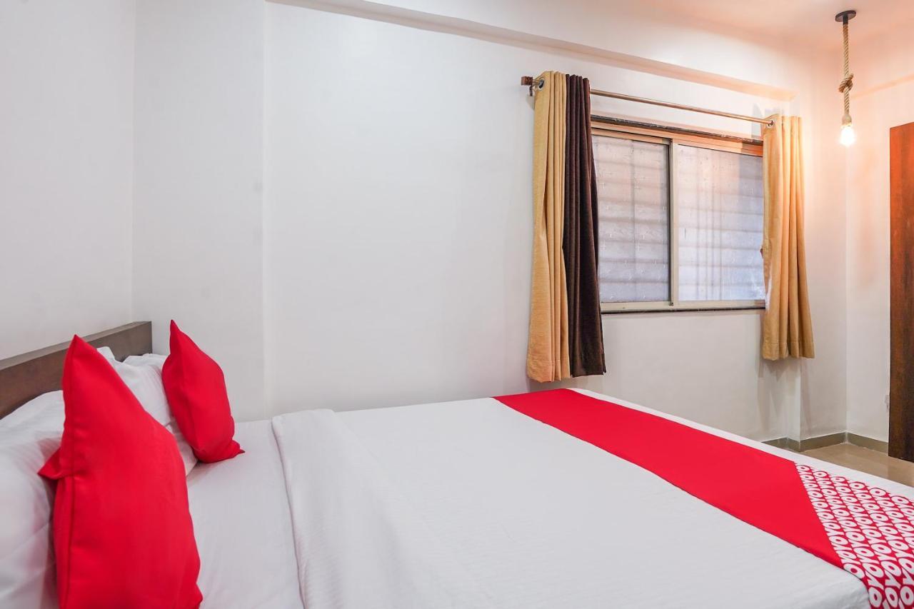Oyo Flagship 70264 Hotel Vrindavan Mangvadi Zewnętrze zdjęcie